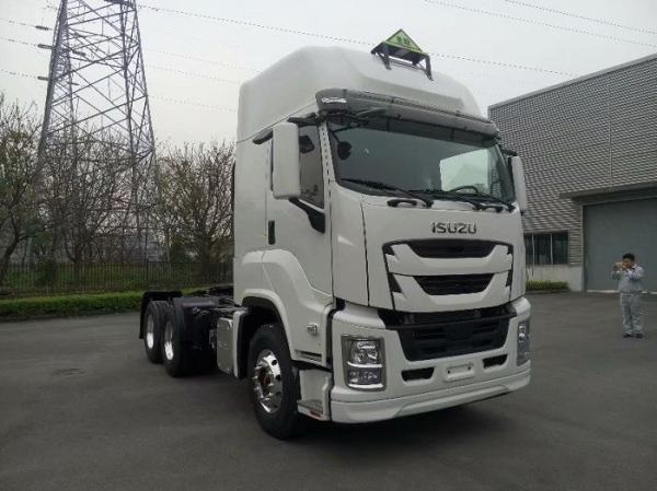 ISUZU VC46 Trailer Tractor Head Truck 10 Wheeler 6X4 450HP High Performance