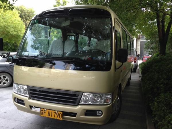 used Toyota coaster bus left hand drive  diesel  engine 6 cylinder city service bus  luxury coach bus ball nut