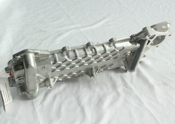 Excavator Machinery Spare Parts ISUZU Oil Cooler Cover Metal Material 4HK1