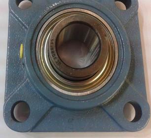 Durable Pillow Block Ball Bearing Square Pillow Block Flange Bearing UCFCS207