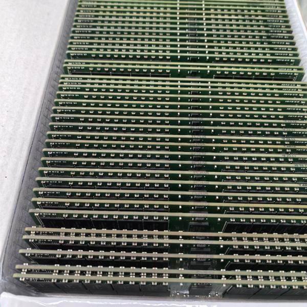 P43328-B21 Parte del servidor 32GB Cartilla de memoria USB de doble rango 8 DDR5 Función ECC Tipo de RDIMM RAM DDR4 a granel