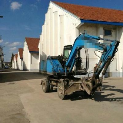 Used Wheel Excavator ,Green Color and Good Condition Digger