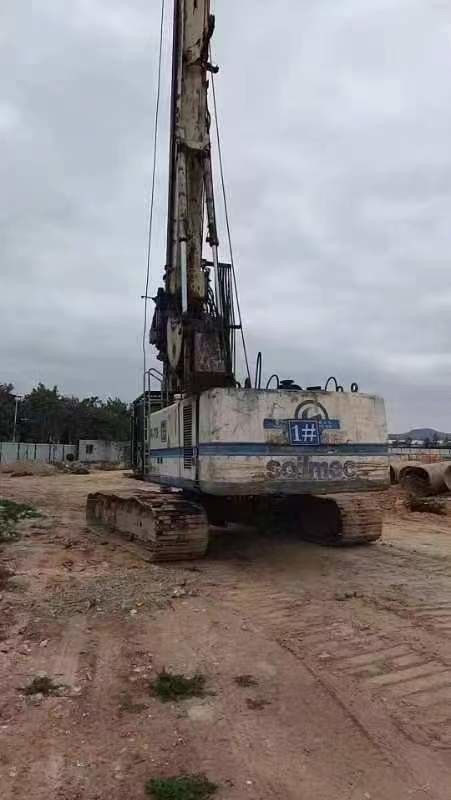 Использованная 2013 SOILMEC SR70 Ротационная буровая установка Максимальная глубина бурения 94 м Гидравлический молоток