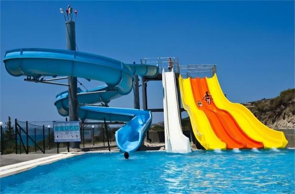 Water Flow Rate Swimming Pool Equipment And Accessories With Fiberglass Hot Dipped Galvanized Steel Water Park Slide