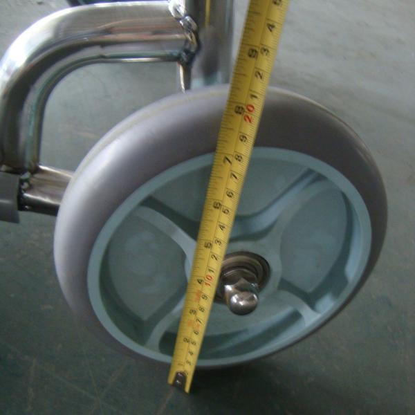 Вагонетка багажа нержавеющей стали Chrome с выставочной витриной гостиницы рицинусов