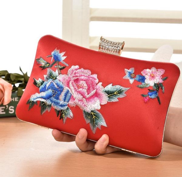 European and American vintage evening bags embroidered clutch bride