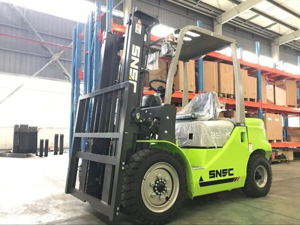 Capacidade de carga 1T 5T Snsc Fd35 Montacargas Diesel Folclórico Elevador com pedido personalizado