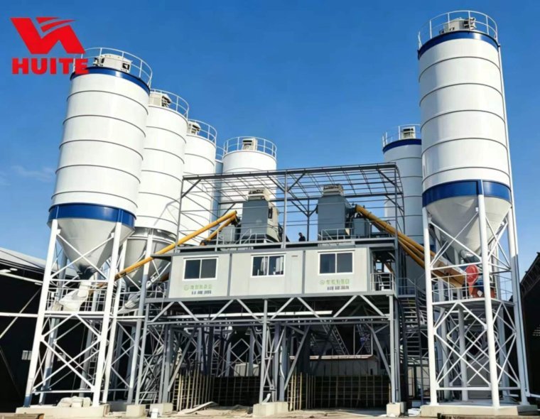 Large HZS210 Stationary Concrete Batching Plant For Continuous Production