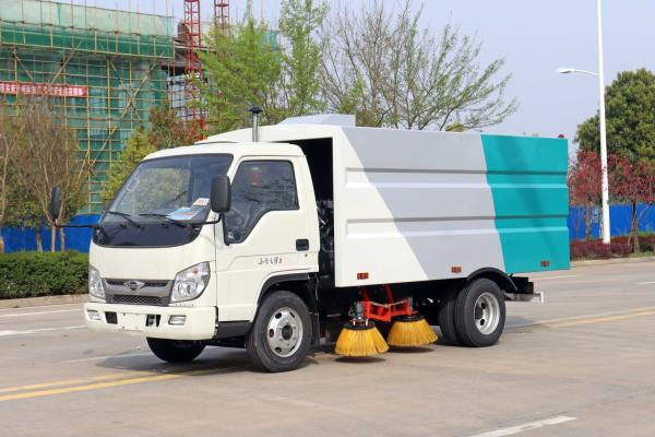 Foton 7.36t 85 Horsepower Engine Road Sweeping Truck for Sweeping Stone Cinder Cement Block, Small Brick, Soil Block, Mud