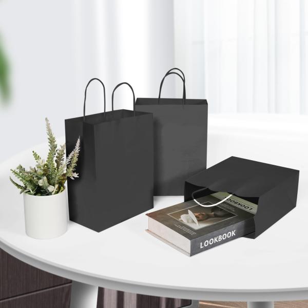 Exhibición Bolsas de papel Kraft negras personalizadas con su propio logotipo y mango de longitud de mano