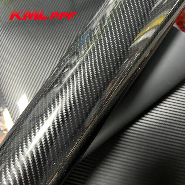 1.52 X 17m Carbon Fiber Film Dry 0.15mm - 0.18mm Carbon Fiber Vinyl Car Wrap