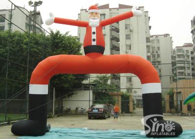 Natal grande exterior Papai Noel que anuncia o arco inflável para atividades
