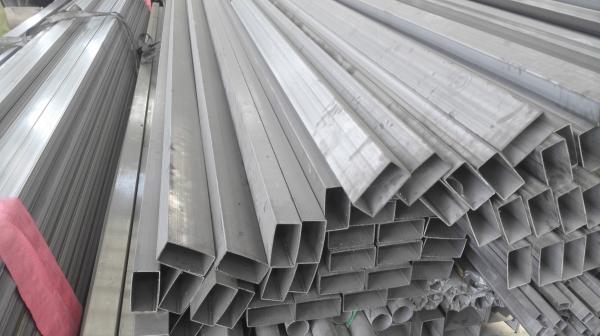 EN 1.4372 1.4301 Bright Polished Stainless Steel Square Pipes Welded SS Tube