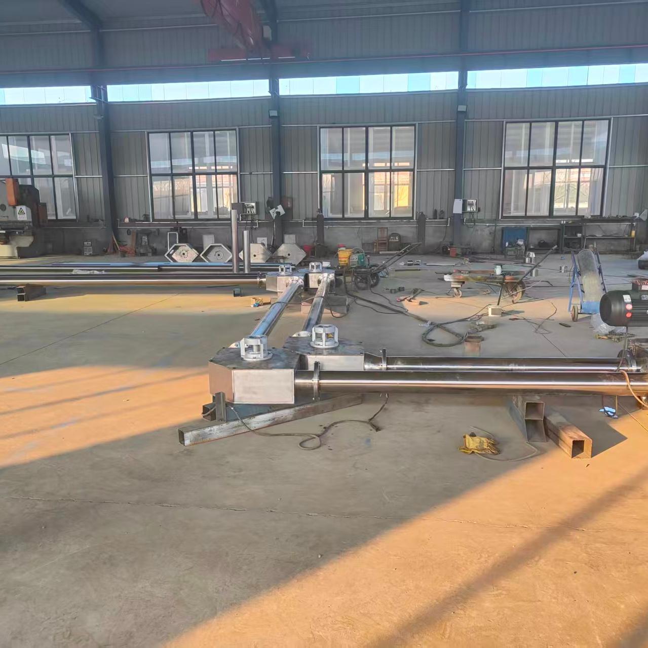 Enclosed Chain Tube Conveyor , Automatic Tubular Drag Conveyor For Plastic Granules