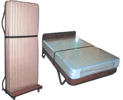 Cama extra do hotel com tipo reto das rodas