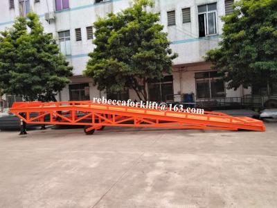 Warehouse Container Yard Ramp , Special Design 8 Ton Hydraulic Mobile Yard Ramp