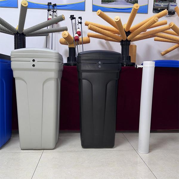 Water Softener Square Brine Tank 70 Liters With Salt Well