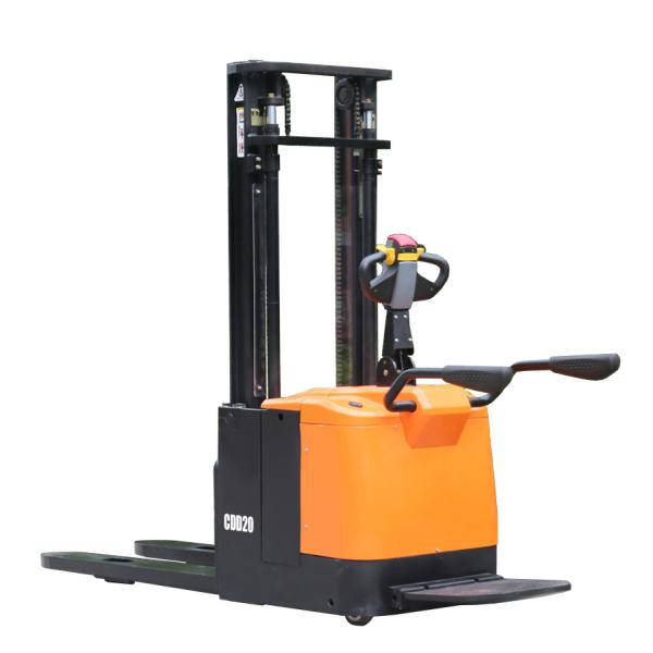 Free Battery Charger 2.0ton Electric Stacker with 4.5m Full Free Mast Triplex Fork Lift