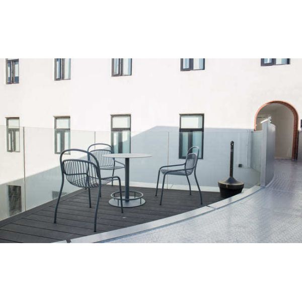 Round Outdoor Chair And Table Patio Cafe Metal Outdoor Bistro Table Weather Resistant