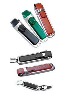 Movimentação de couro do flash de USB do caso