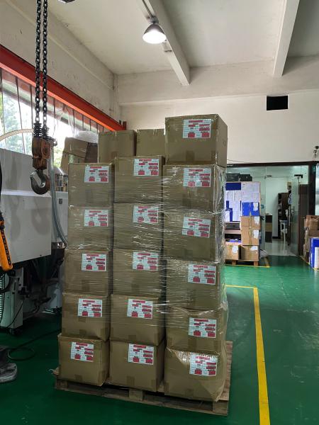 Automotive Carton/Wooden Case Injection Molding for Automotive Applications