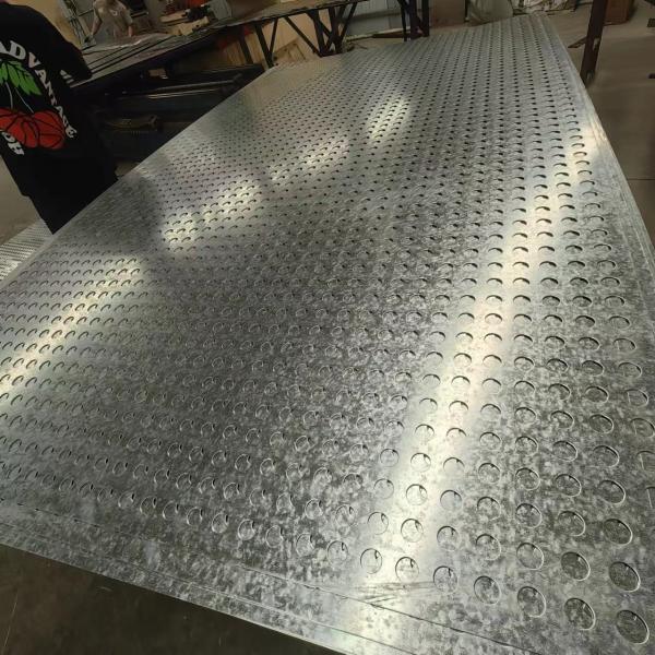 Rede de aço inoxidável resistente à corrosão 500-700 Alta resistência à tração