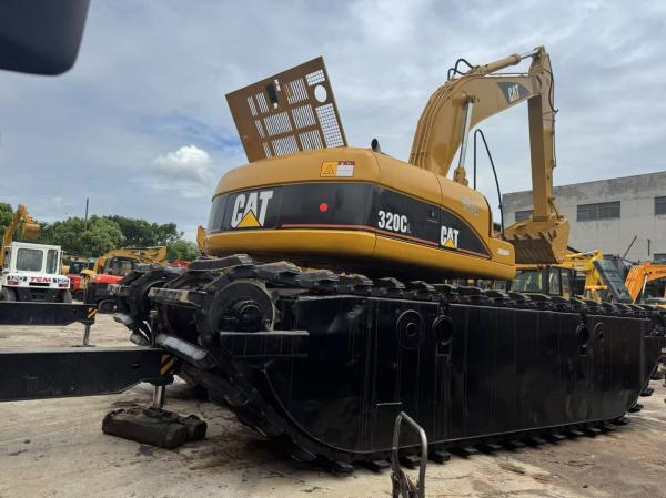 Water & Land Performance Specs Used Cat Excavator For Marine Construction