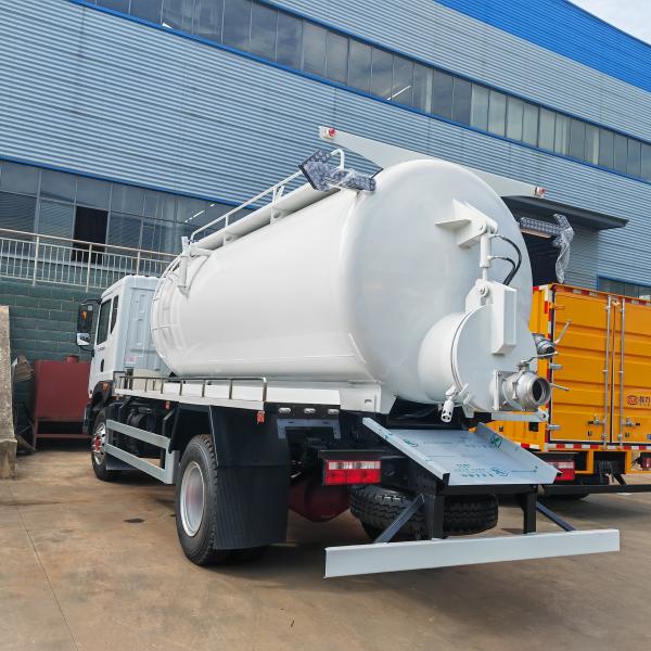 Dongfeng Captain D Suction Sewage Truck 4x2 Cummins Engine Sewage Sucking Truck