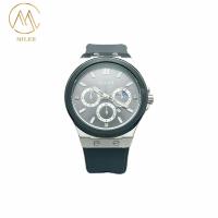 Noir / rouge / jaune / gris couleurs silicone ceinture montre avec logo personnalisé et quartz mouvement