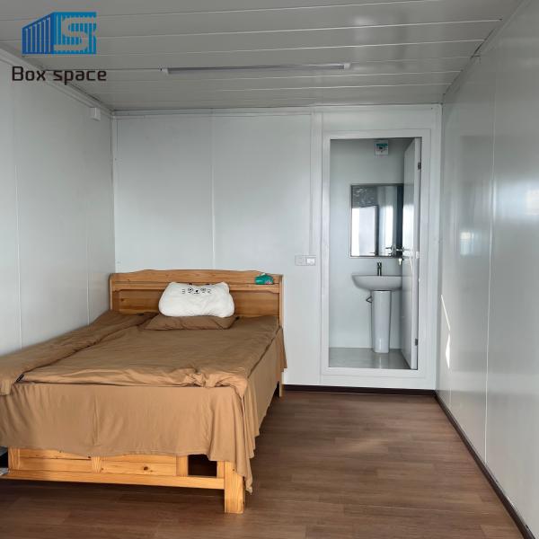 Waterproof Tiny House With Kitchen And Bathroom Pre Fab Container House With Slope Roofing