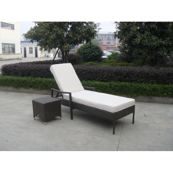 Indoor / Outdoor Rattan Wicker Sunlounger , Beach Lounge Chair