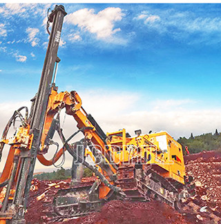 Сверхмощный Crawler снаряжения сверла утеса 63Kw установил гидравлическое Dth