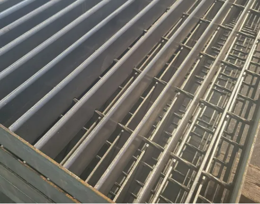 Metal Serrated Drain Covers Steel Grid Grating Bar Grating to Construction Building Material
