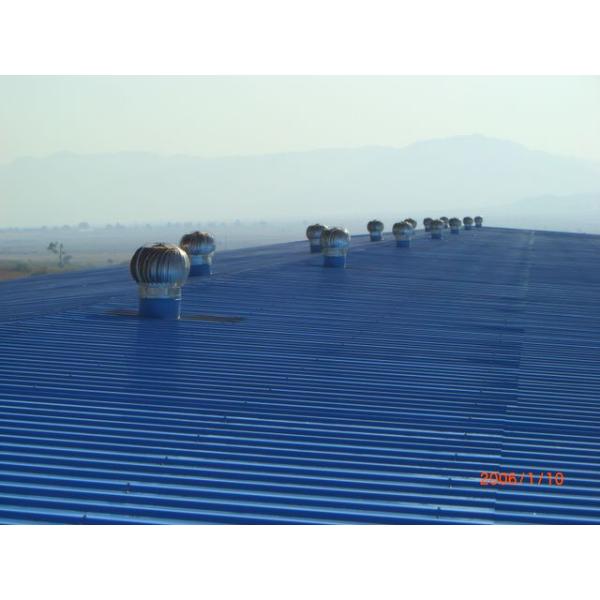 Современное стальное жилое здание с фасадной конструкцией