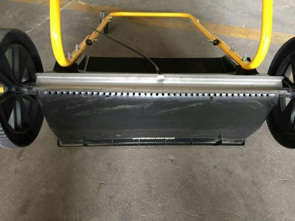 Garden Manual Fertilizer Spreader Salt And Seed Spreader TC2032B