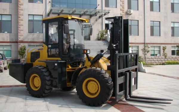 Diesel Forklift Truck 5 tons  CPCY50 All Terrain Forklift 4x4 Off road  Forklift