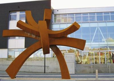 Grande sculpture en acier moderne en Corten pour la taille de la décoration 300cm de jardin public