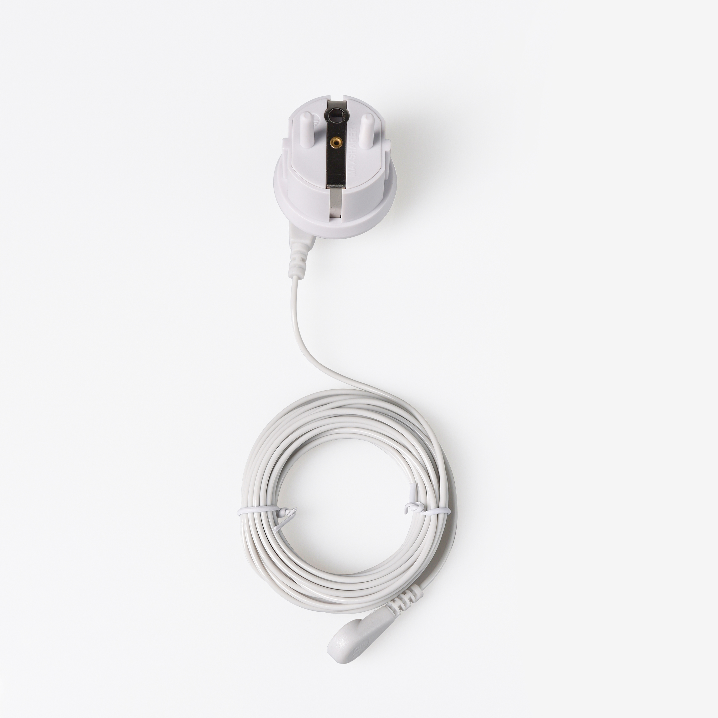 Premium CE Certified EU Grounding Plug Adapter for Earthing Products Compatible with Standard European Type E & Type F Outlets