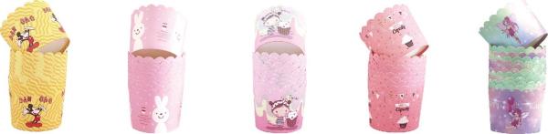Hot sale decorative muffin wrapper food grade baking cups paper cupcake case free samplechristmas cupcake liners
