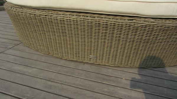 Tear Drop Shape Outdoor Rattan Daybed For Swimming Pool / Poolside