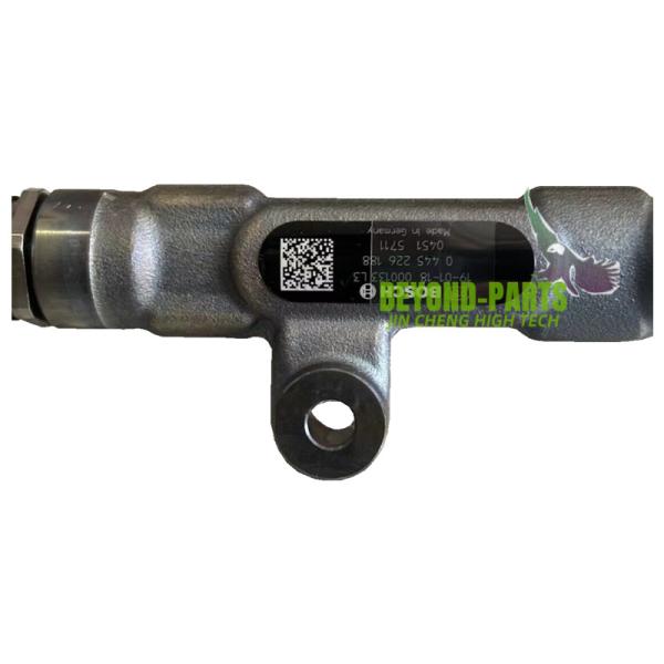 EC EC210B Excavator Parts D6E Engine High Pressure Common Rail Pipe VOE20798896