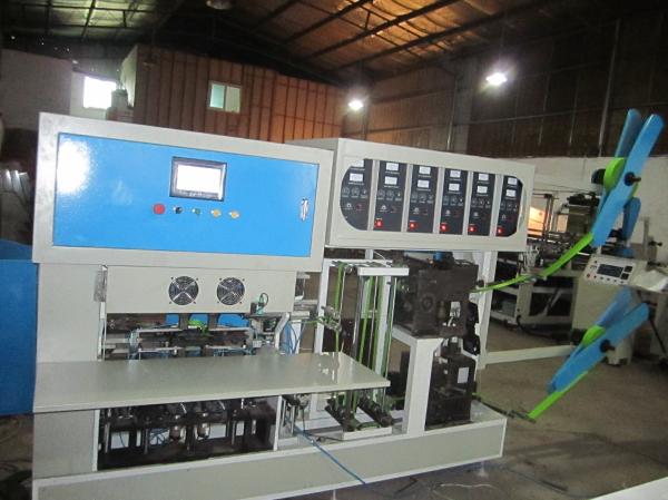 Multi Function Non Woven Bag Making Machine For T Shirt / Zipper Bag