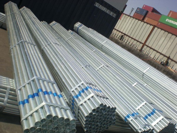 Galvanized or Oil Coated ERW Welded Steel Pipes and Square Pipes for Structural Applications