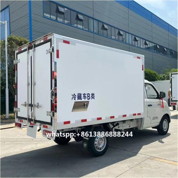 FOTON's Hot-selling Gasoline Version of a Miniature Refrigerated Truck Van Refrigerator Truck   Chilled  Wagon