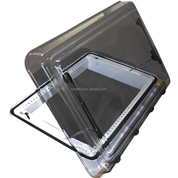 Used Condition Skylight for Trucks Clip Installation Mitsubishi Dongfeng Foton Steyr