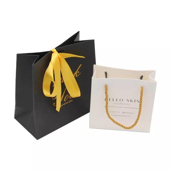 Boutique Printed Paper Carrier Bags Foldable Reusable With Logo