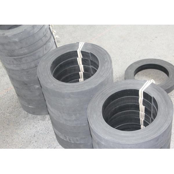 Bande de frein flexible basée en caoutchouc rayant le petit pain moulé de