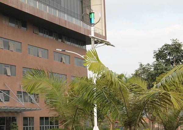 Outdoor Waterproof Wind And Solar Hybrid Street Light System 24V Anti - Corrosion