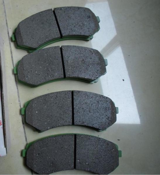 High Temperature Resistance Brake Pads for Mitsubishi Triton L200 4605A471 Semi-metallic