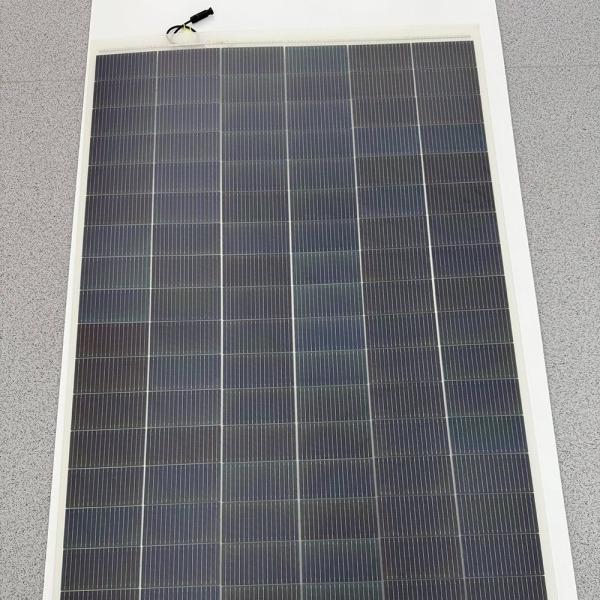 520W 薄膜柔らかい太陽電池パネル ハイブリッドインバーター BIPV モジュール 光伏パネル